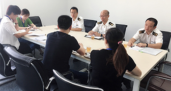 Mr. Wu Jiangyun, deputy director of Xiamen Gaoqi Customs, led a team to visit our company.